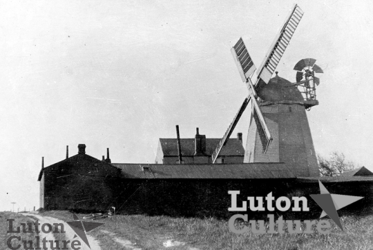 Biscot windmill 1902 Biscot windmill 1902